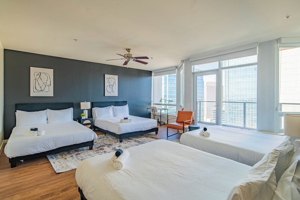 ROVE LIVING/KL - 44 Monroe
