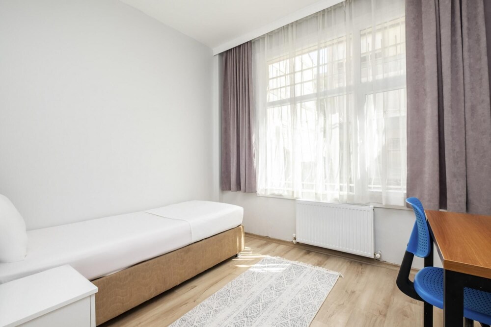Lovely Flat Near Shore and Trendy Spots in Kadikoy