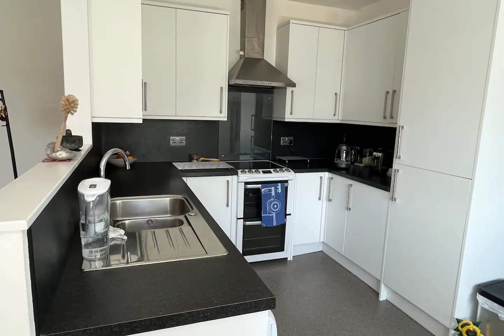 Beautiful 2BD Flat With a Garden - East Brighton