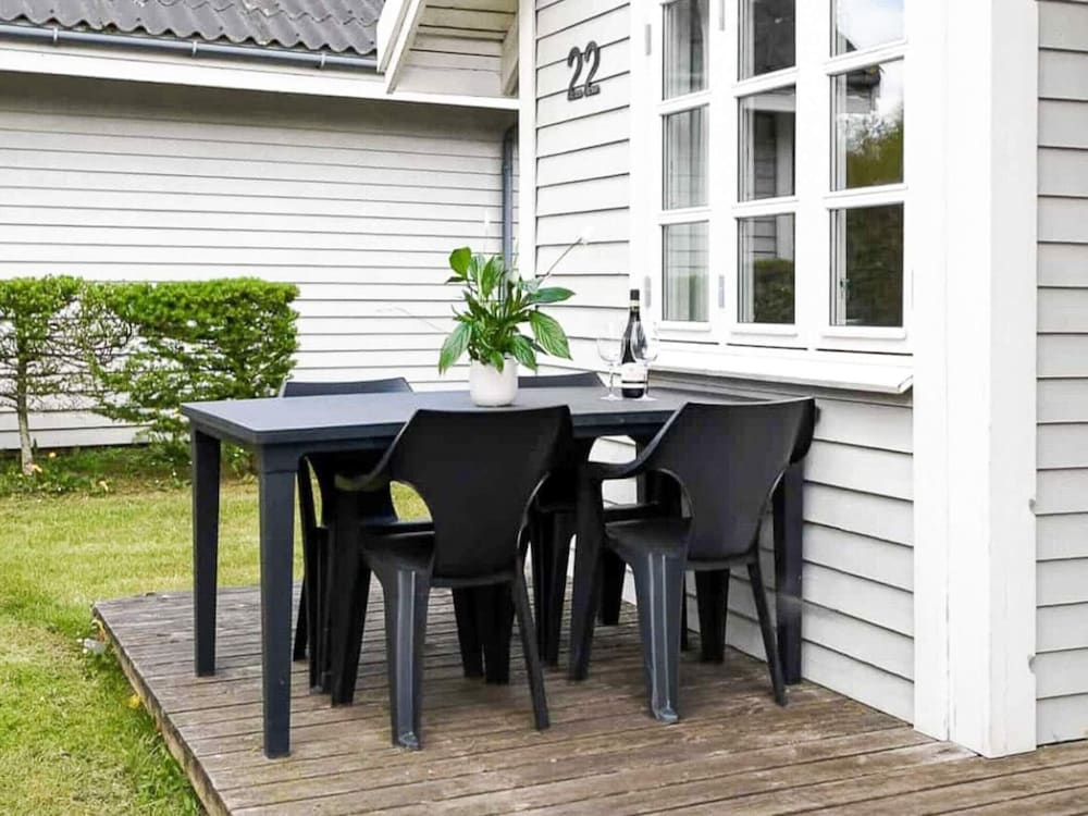 6 Person Holiday Park Home in Asperup