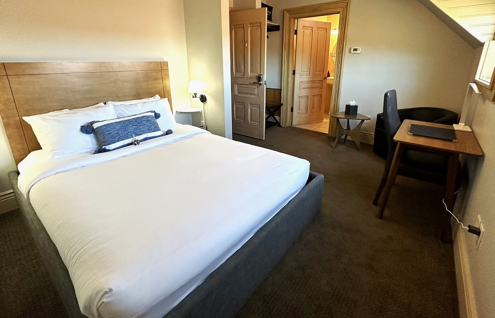 Lake Tahoe Vacations - Tahoe Star Hotel - Property Image 4