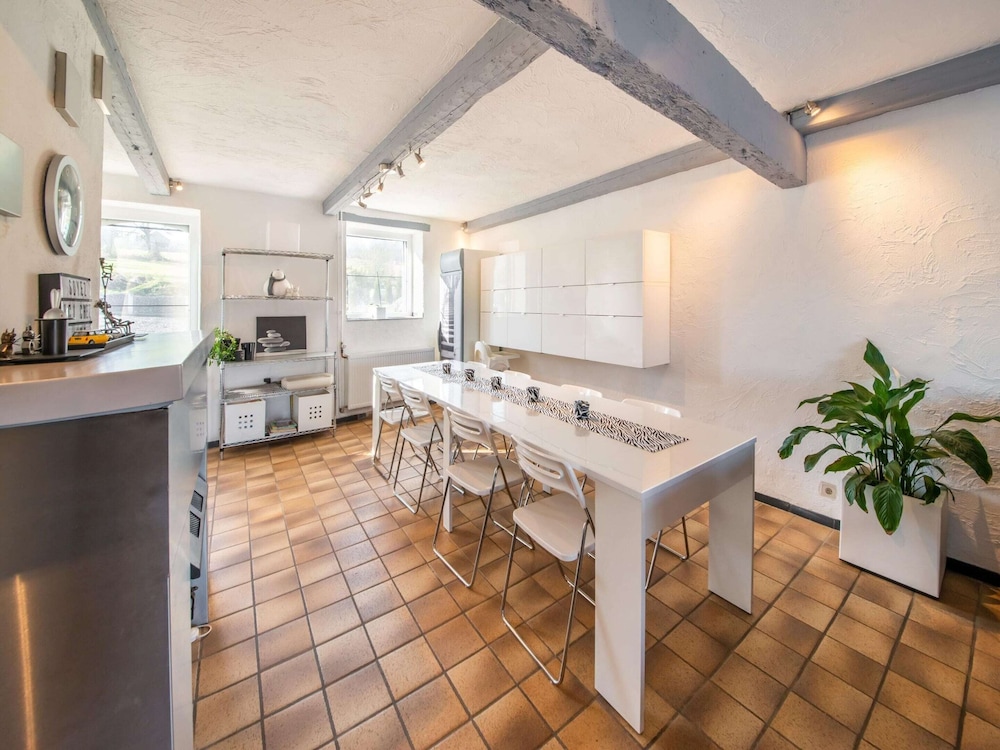 Cozy Holiday Home in La Reid With a Whirlpool