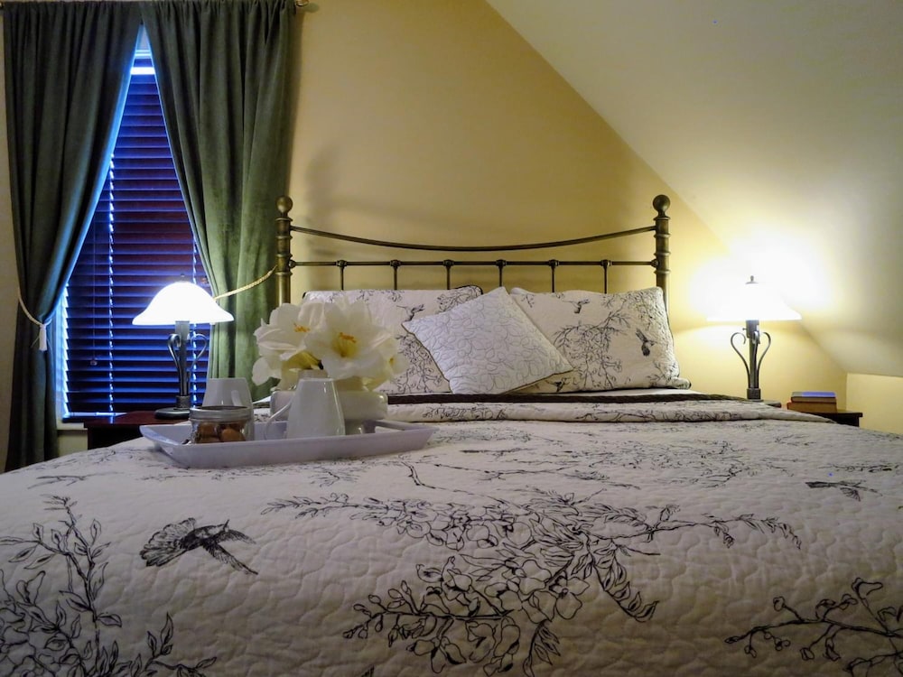 B&B Hillhouse