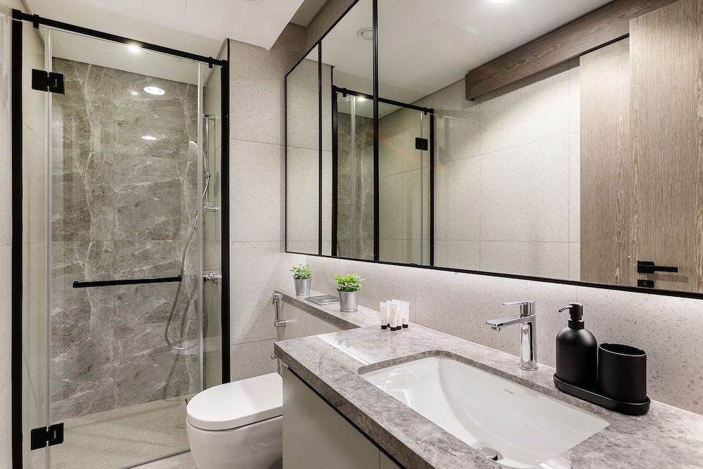 Stylish 1BR Apartment at Golf Gate