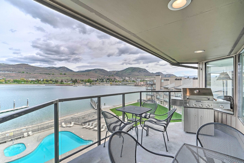 Beautiful Condo w/ Balcony on Lake Chelan!
