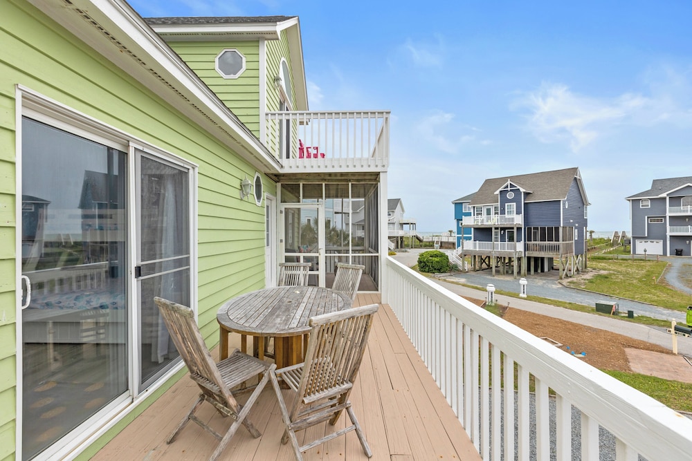 Lowe Tide by Topsail Realty