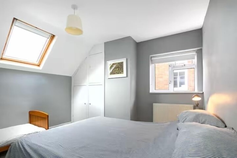 Charming 4 Bedroom Home Near Oxford