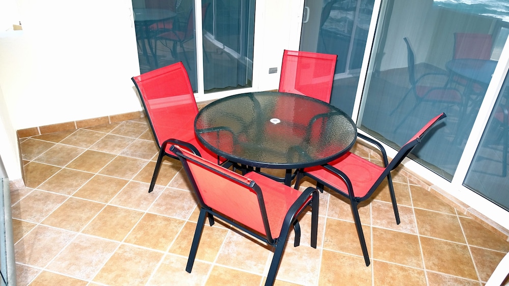 Las Palmas Resort At Sandy Beach: Condo Grande 602 1 Bedroom Condo by Redawning