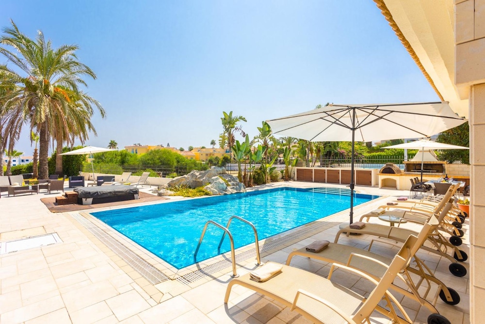 Villa Elysia in Paralimni