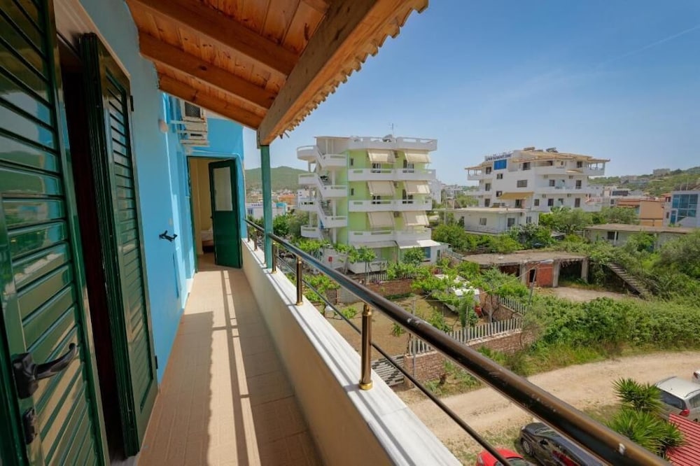 Vila Xhovani
