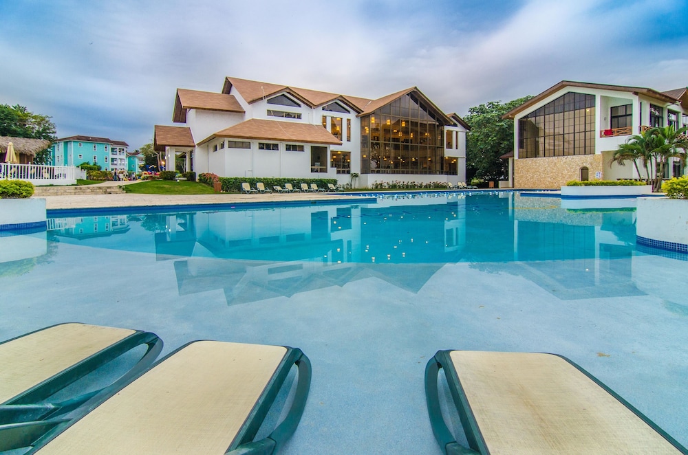 4 Bedroom Villa at Ocean Village