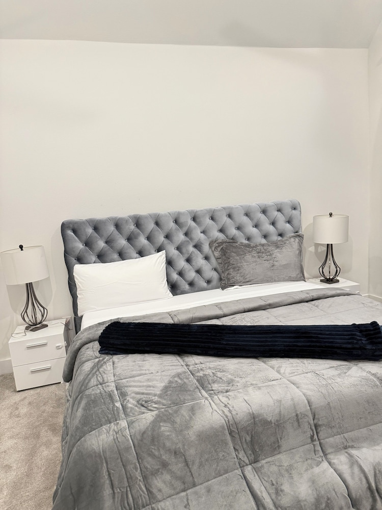 Luxury 3BR for Families Nurses and Group