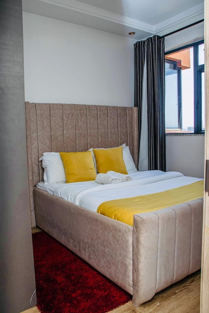Urban Oasis Grandise Gateway- 3 Bed