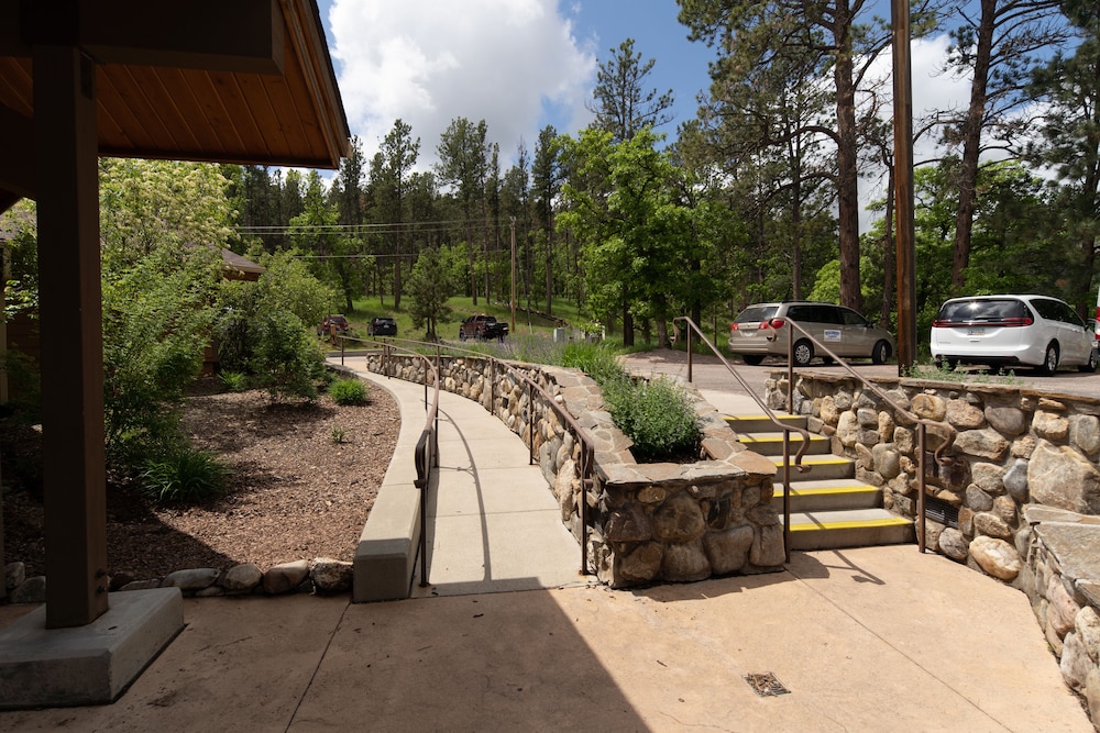 State Game Lodge at Custer State Park Resort