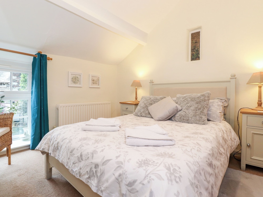 Holly Cottage