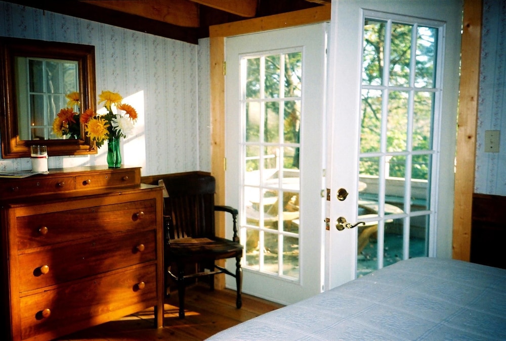 Lexington Vacations - DeHart Cabin - Property Image 27