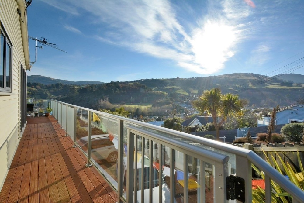 Baldwin Street BNB