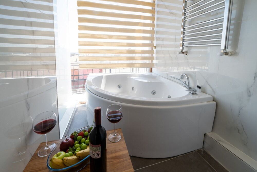 Holiday Business Otel - Image 30