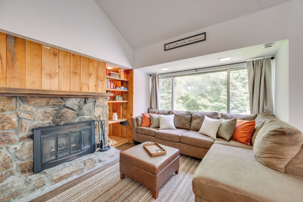 Winter Fun! Resort Condo 1/2 Mi to Campton Mtn