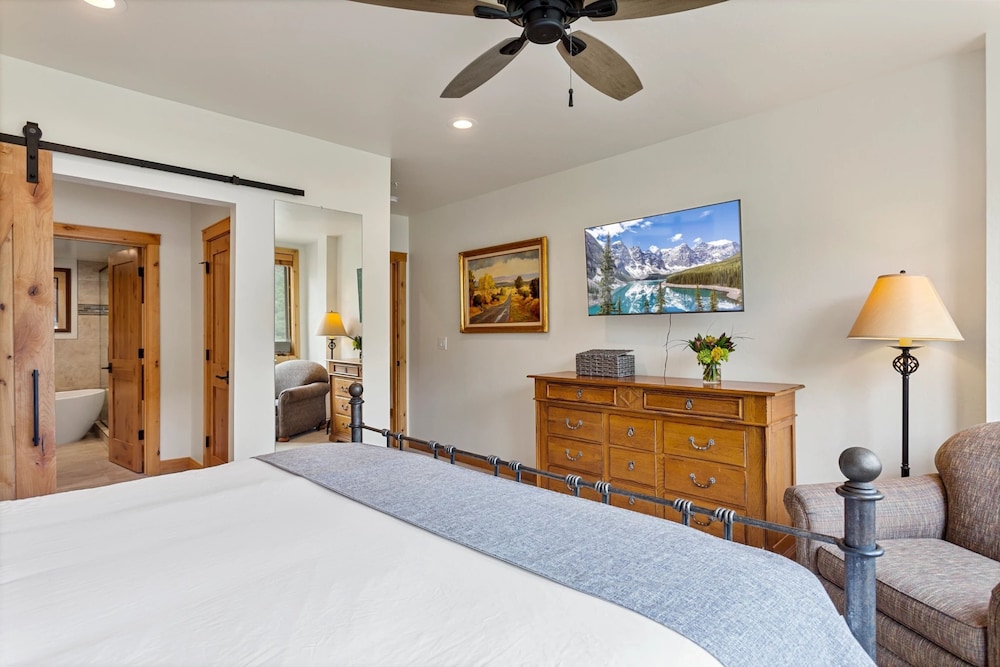 Trail's End Lodge at Deer Valley Resort - One Bedroom Residence with Spa #205 1 Condo
