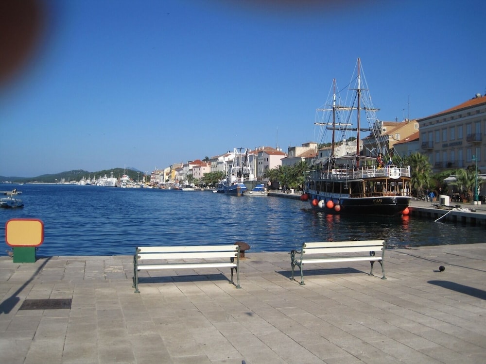 Photo 28