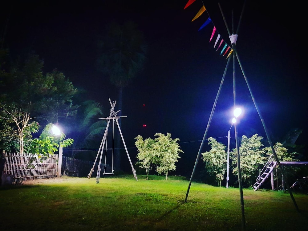 Mae Klang Banyen Hill