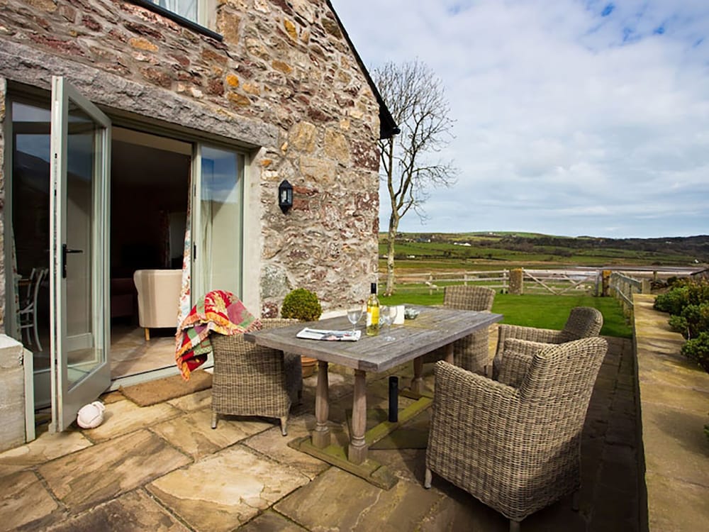 Estuary Cottage view 4