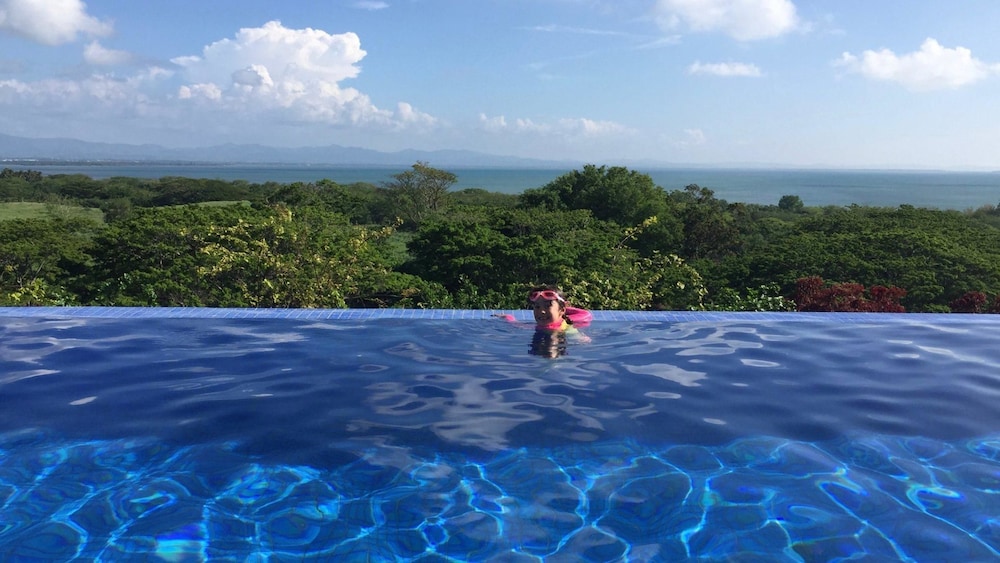 Fiji Luxury Pool Villa - view 12