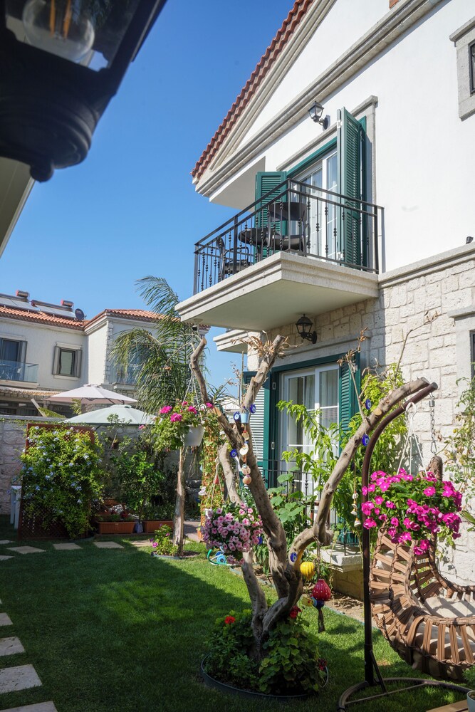 Müzeyyen Hanım Konağı Alaçatı - Image 20