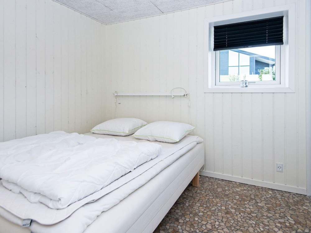 10 Person Holiday Home in Ronde view 4