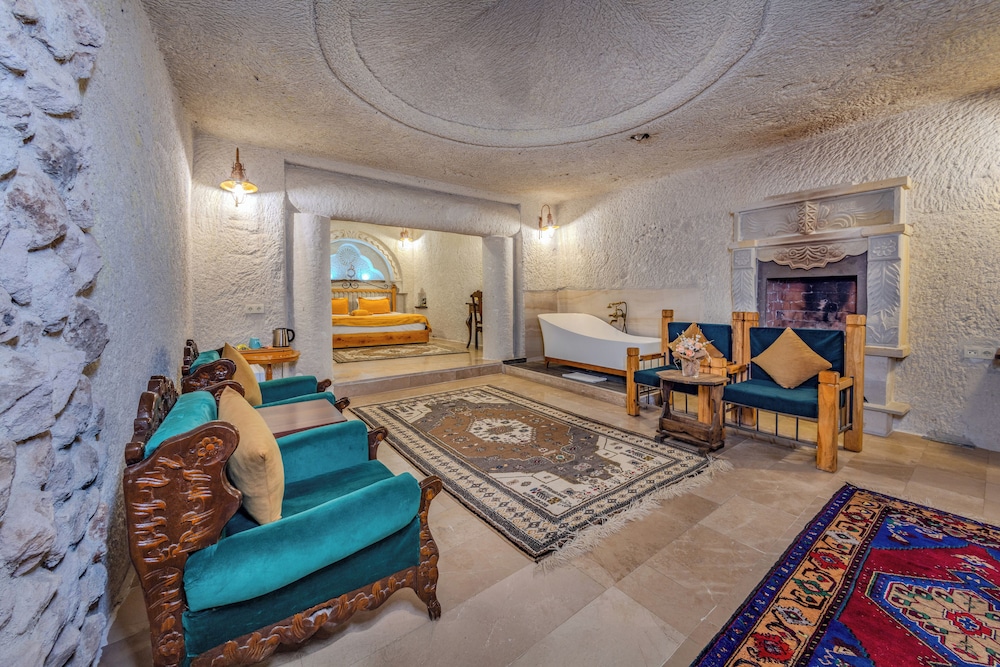Onur cave cappadocia