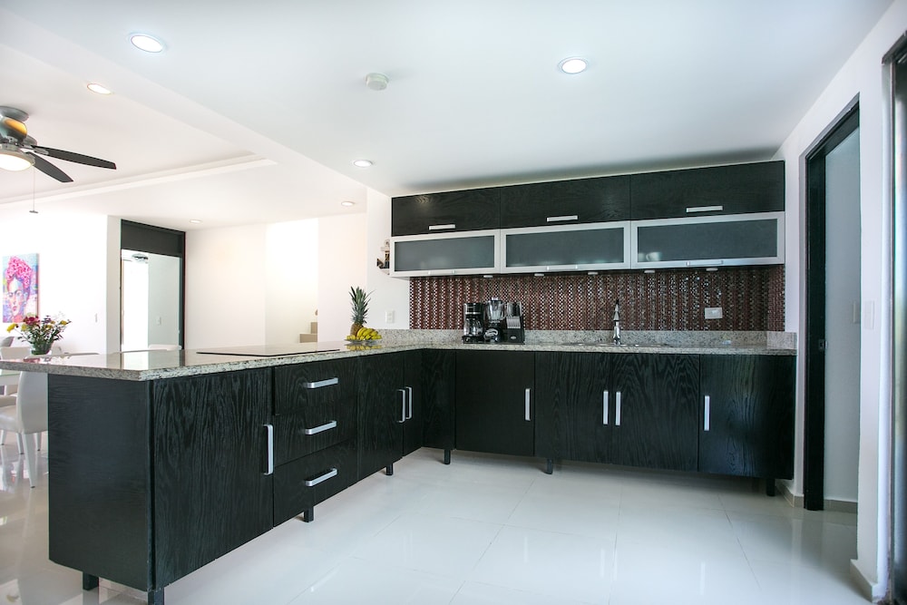 Acacia Condos