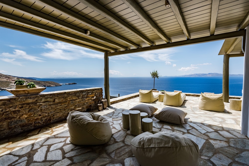 Vathi Bleu Private Villas