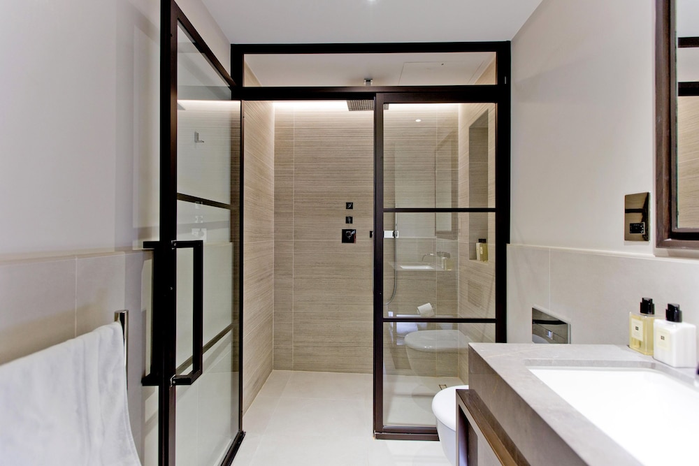 2-bed Superior Apt 207