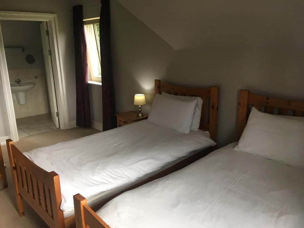 Dunkerron Woods 3 bed 4024 view 2