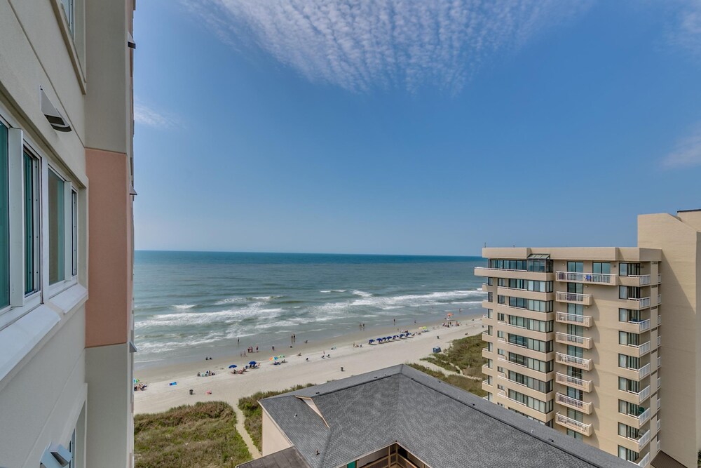 Blue Water Keyes by Condo-World