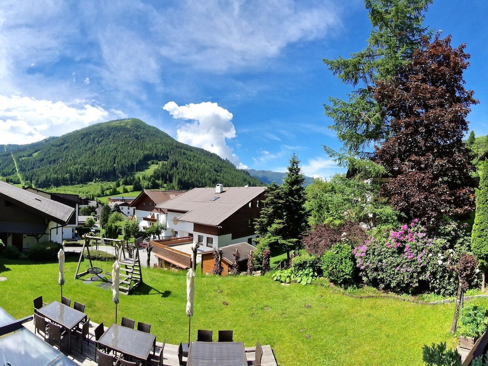 Apartment in Bad Kleinkirchheim by Ski Lift