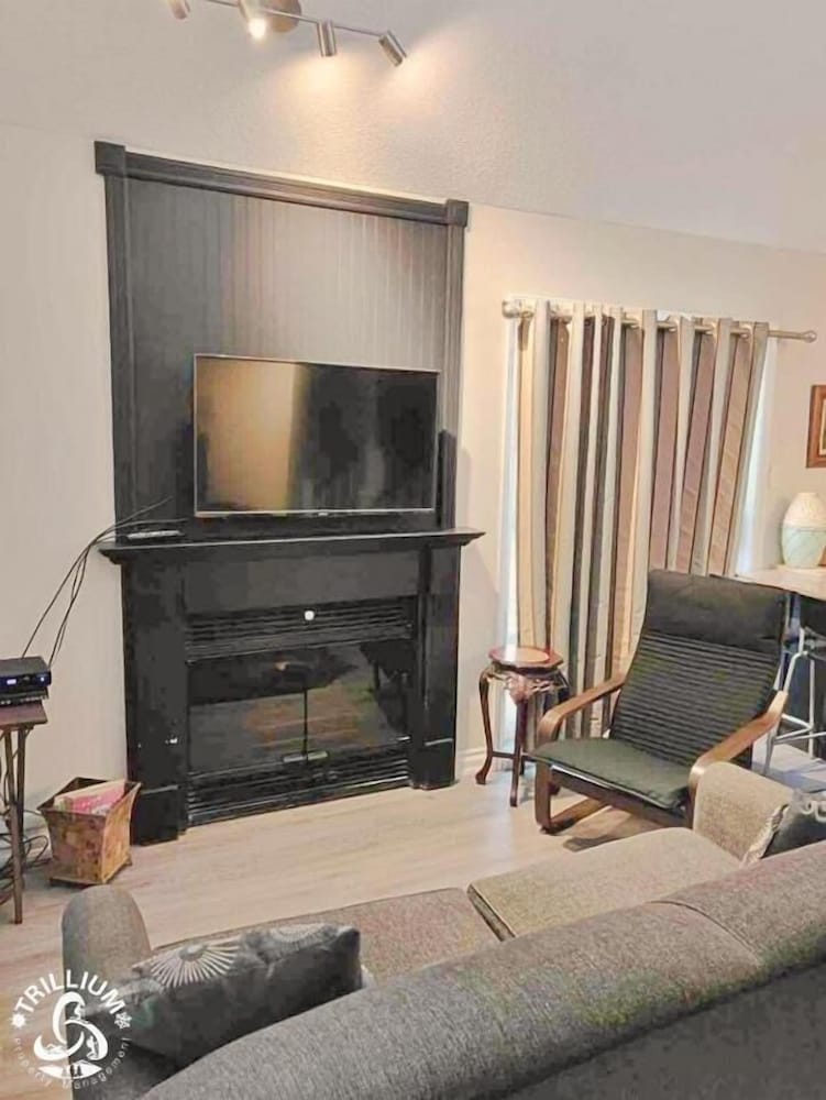 Blue Mountain Collingwood Loft Condo