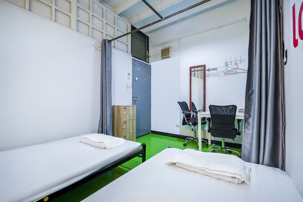 OYO 514 Ali Hostel