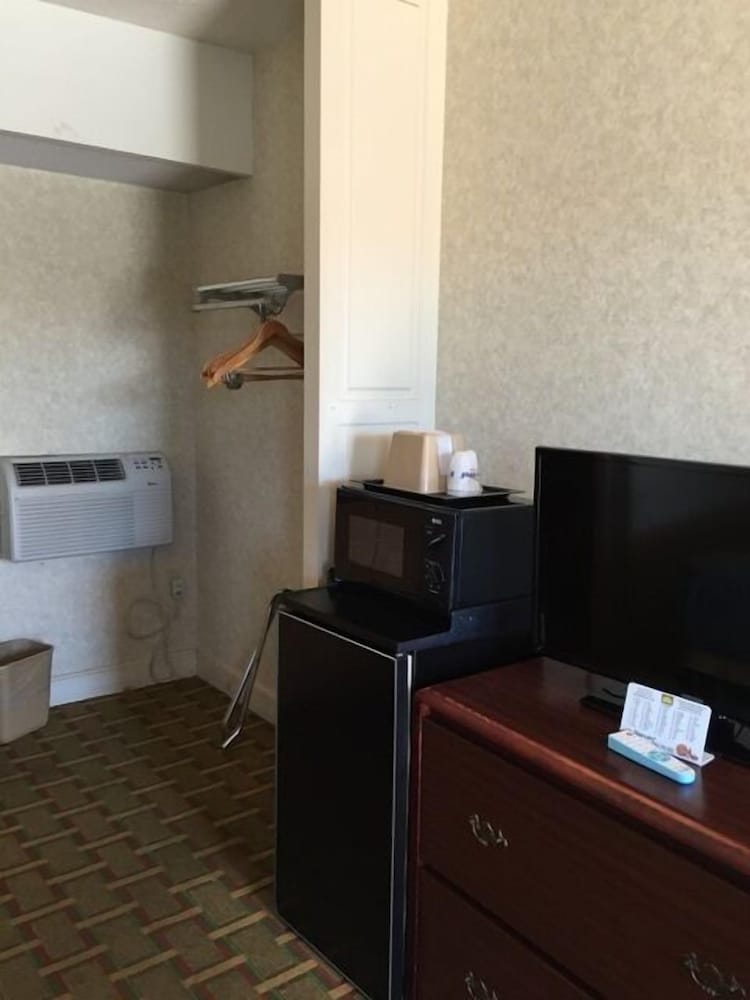 Quality Inn Elberton view 2