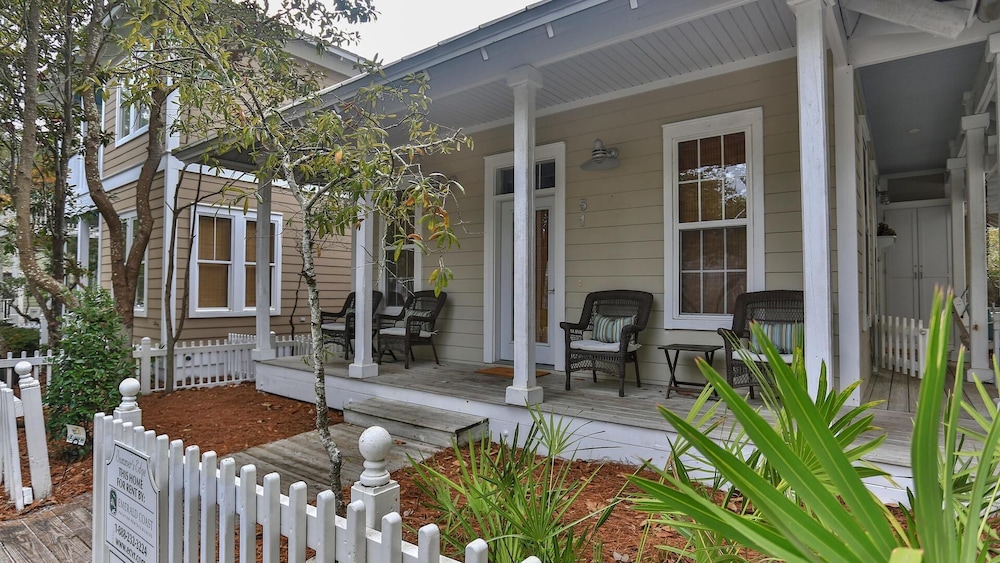 Conch Cottage view 5