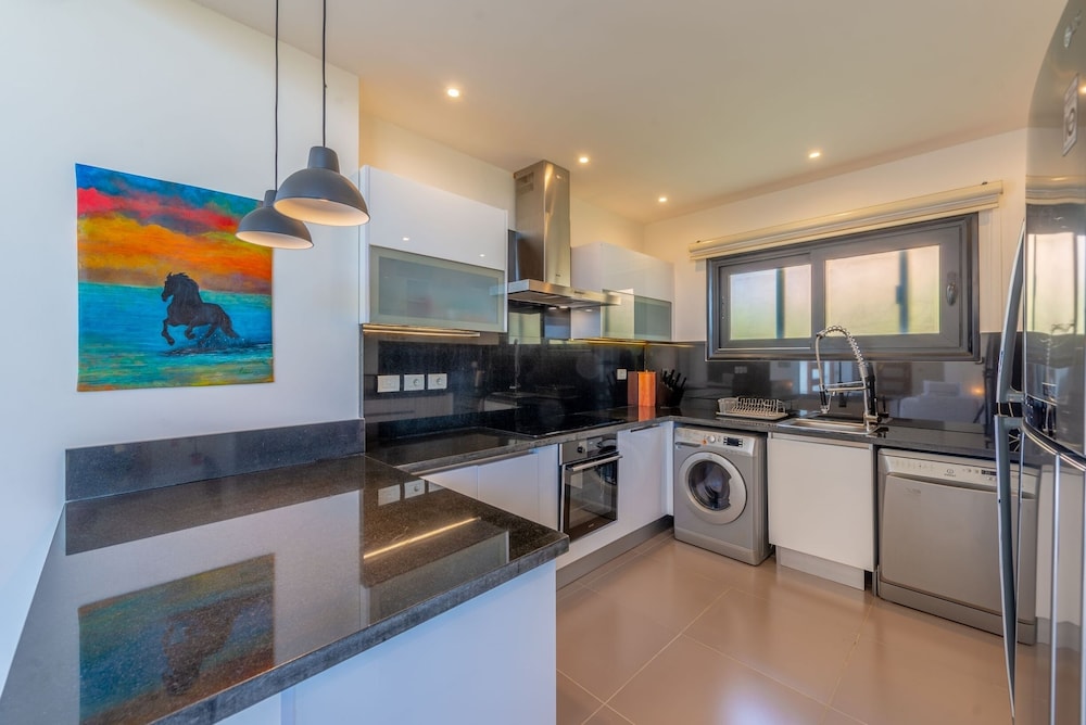 Vesta - Luxury Villa - 2BR - Bay West