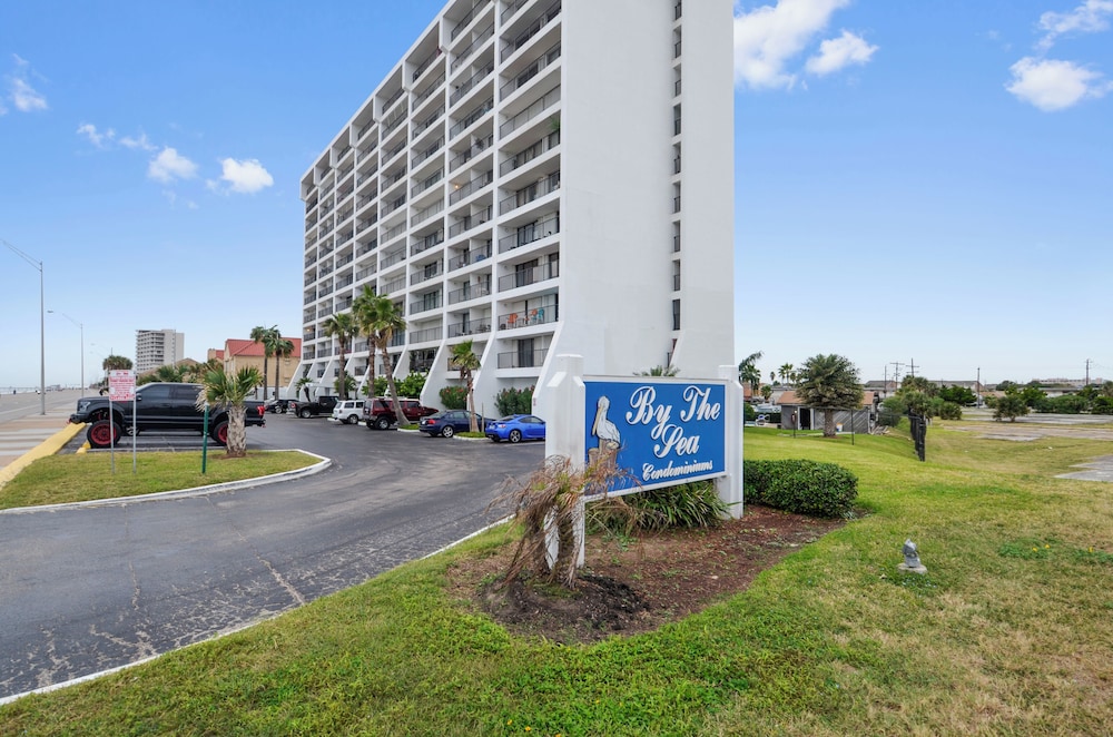 Sunny Sands by Ryson Vacation Rentals