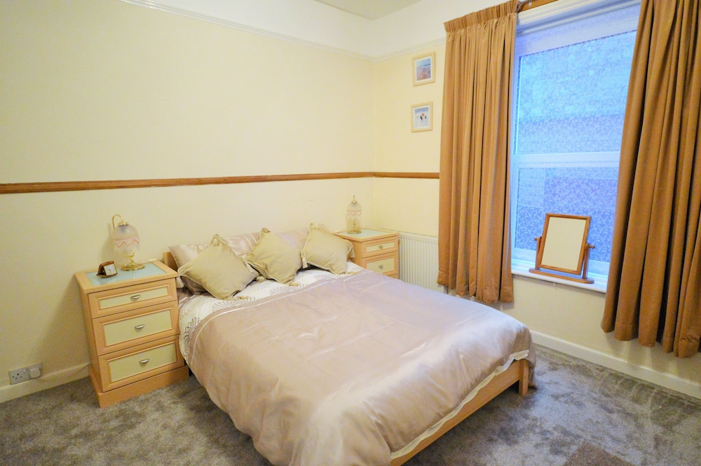 16 Florence Road view 5