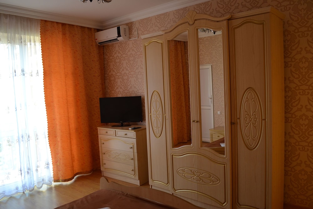 Alisa Guest House