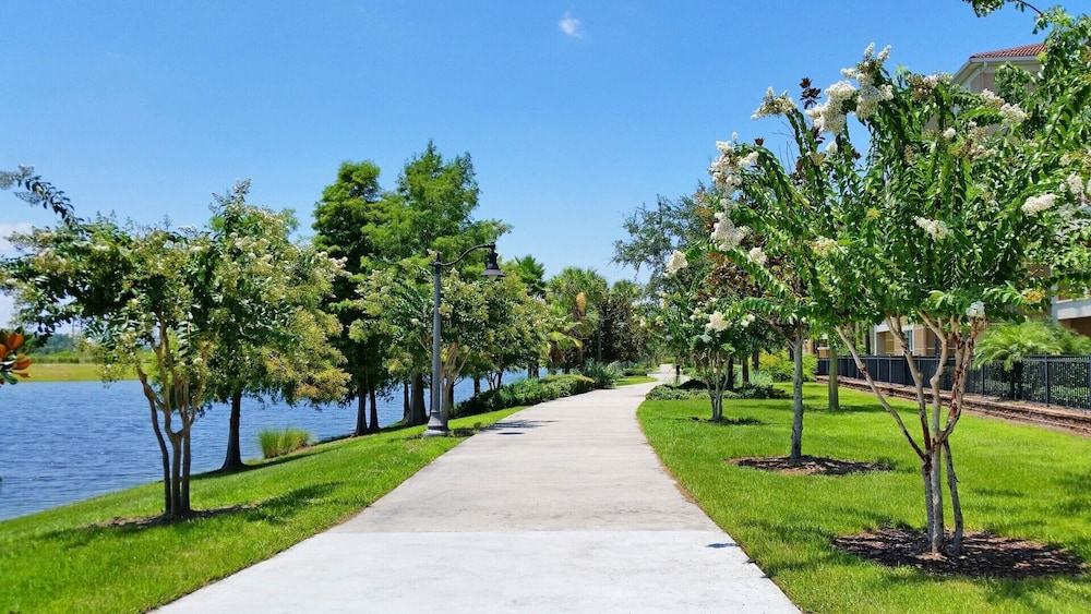 Lakefront Luxury