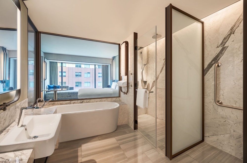 Hilton Saigon 16
