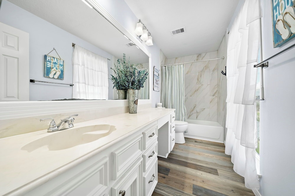 Life's A Beach by Ryson Vacation Rentals