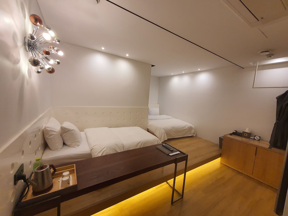Hotel The Designers Kondae 38