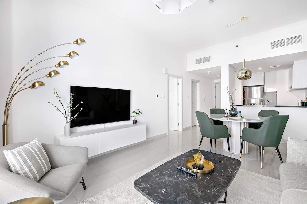 Silkhaus Beach Walking Distance Dubai Marina